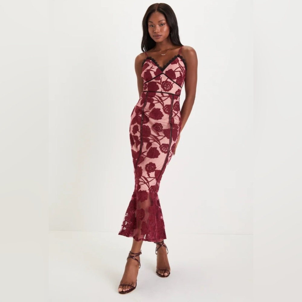 NWT Lulus Alluring Dream Burgundy Floral Mesh Lace Trumpet Midi Dress